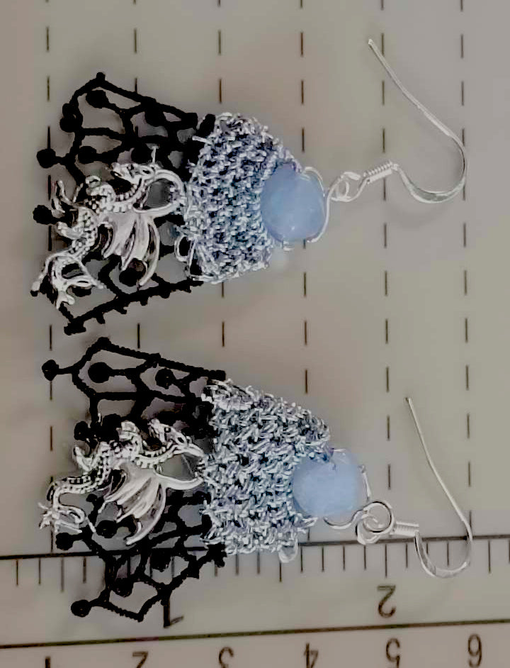 Mystieke Oorbellen met RVS Draakje, Kant & Aquamarijn Natuursteen – Handgemaakt