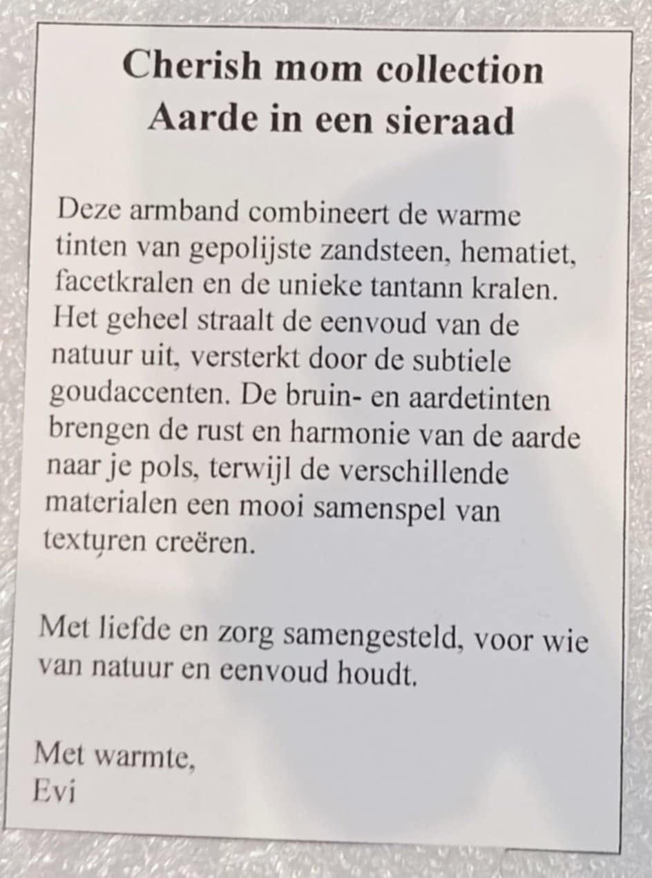Aarde in een sieraad